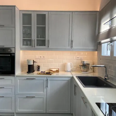 Holiday home House With Port View *